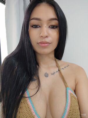 Alexa Belluci in My Portraits at Watch4Beauty