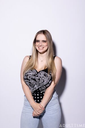 Codi Vore in How Women Orgasm at Adult Time