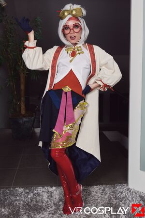 Katie Kush in Tears Of The Kingdom Purah at VR Cosplay X