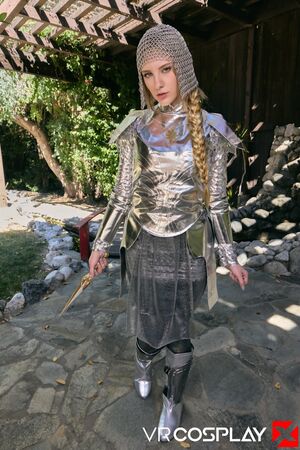 Melody Marks in Rings Of Power at VR Cosplay X