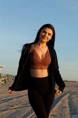 Melba Chastain in Hair Sand Curves at Zishy