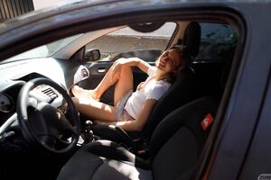 Melina Amaru in Freud's Stares at Zishy