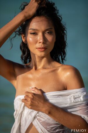 Rose in Sun Kissed at Femjoy