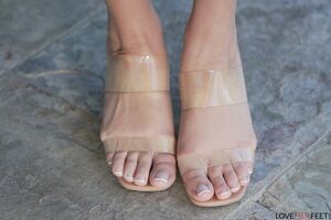 Ari Parker in JOI Foot Tease With Ari Parker at Love Her Feet