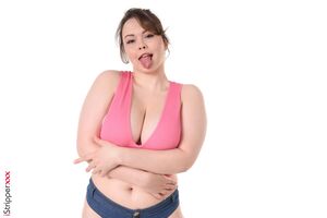 Peachy Alice in Cum Between My Boobs at IStripper