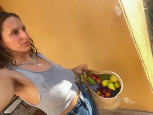 Luna G All Natural Ersties