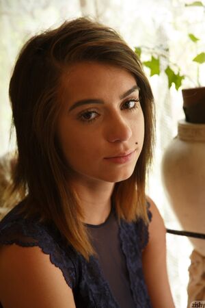 Jocelyn Kelly in And An Aries Noodle at Zishy