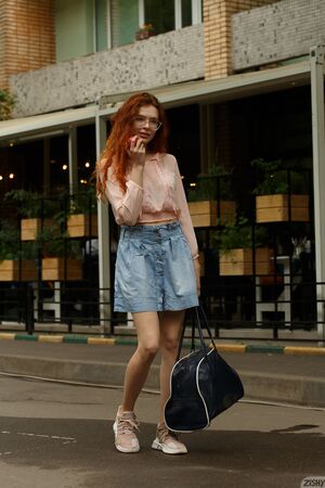 Kari Pitinova in Arm Wrestles Wife at Zishy