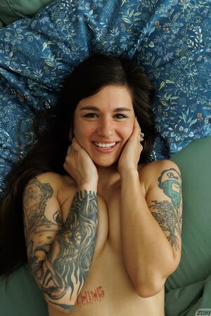 Luna Lovely in I Married a Pornstar at Zishy