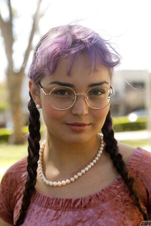 Bubble Butt Venus in Holiday Cake at Zishy