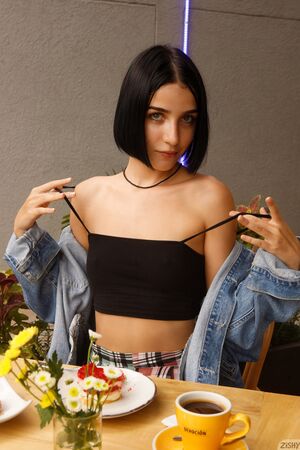 Queti Revello in The Shiny Valetine at Zishy