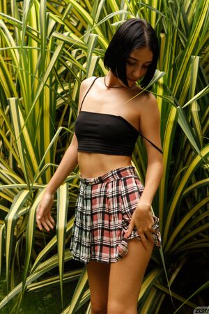 Queti Revello in The Shiny Valetine at Zishy