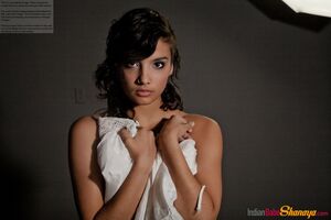 Indian Babe Shanaya in Elegant Indian Beauty