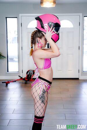 Becky Summer in Baby, You Can Drive My Cunt at Exxxtra Small