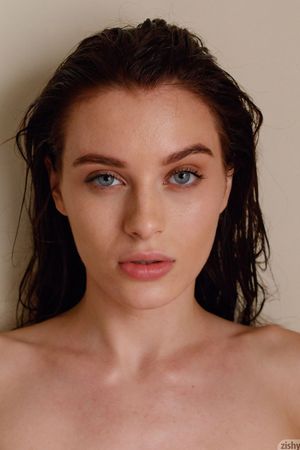 Lana Rhoades Showering Zishy