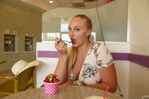 Harley Woodburn Ren Faire Babe Zishy