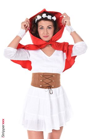 Gia Ren Miss Red Hood IStripper