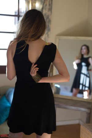 Gabriella Knight Changing Room Voyeur Girlfolio