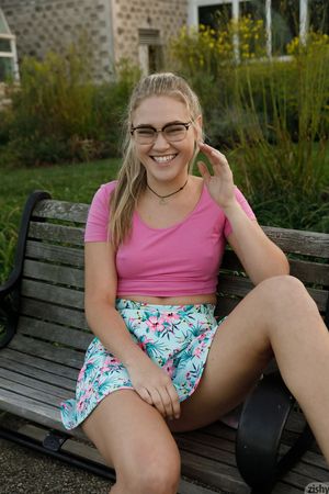 Rikki Till The Flasher Zishy nude pics