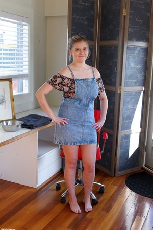 Sienna Nude Pics and Porn