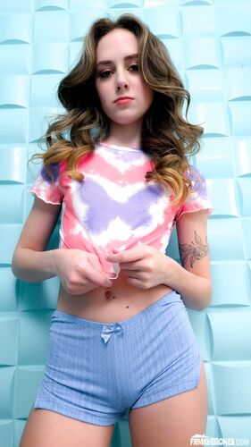 Daisy Fox in On Sale! at Dad Crush