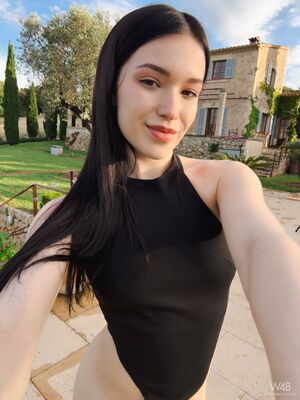 Wikki Kee in Selfie 4U Anal Pleasure at Watch4Beauty