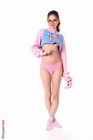 Ave Deva in Ready To Play at IStripper