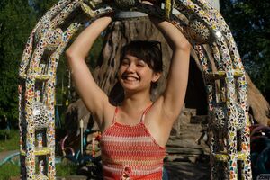 Bessi Niurba in Museum Of Bullshit at Zishy