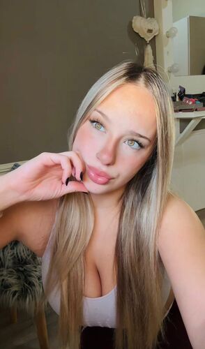 Lily Steele Onlyfans