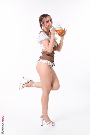 Anastasia Cherry in O Zapft Is at IStripper