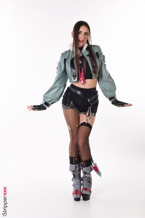 Vixi Rafi in Zero Zipper Zone at IStripper