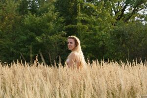 Sonya Buse in Summer Saga 1 at Zishy