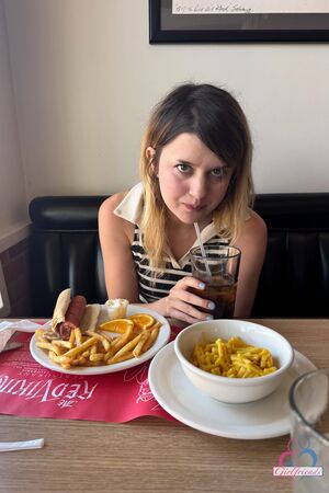 Dez Hansen in Set 416437 at ATK Girlfriends