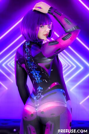 Lucy Lotus in From Nerd to Owner: Jimmy Gets a PAWG Fembot at Freaky Fembots