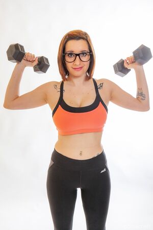 Chelsea Bell Gets A Workout at Cosmid