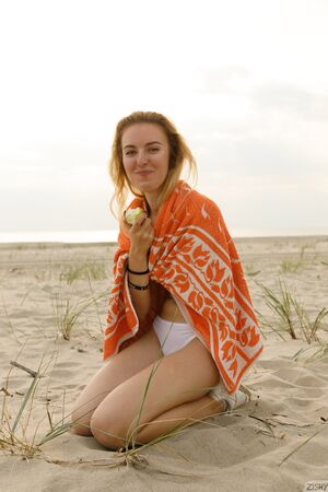 Sonya Buse in Summer Saga 3 at Zishy