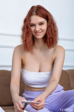 Miama Nude Pics and Porn