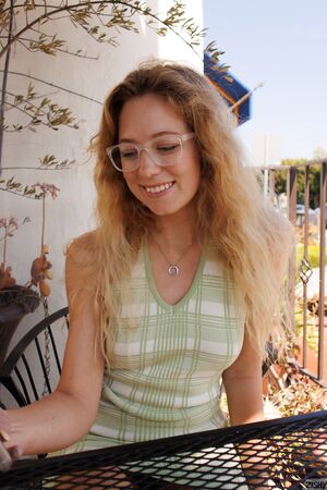 River Lynn in The Sunny Grill at Zishy