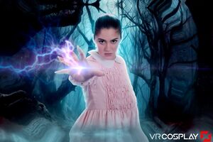 Ellie Nova Stranger Things VR Cosplay X