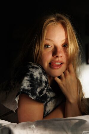 Kylie Shay Morning Christmas Presents Zishy