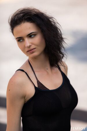 Charlotte Grey Slippery Thoughts Femjoy