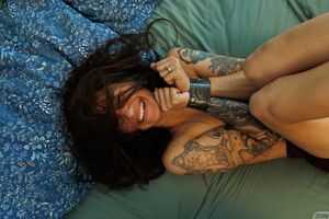 Luna Lovely Kinky Normies Ha Zishy