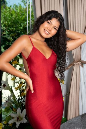 Kathai Lusty Red Dress