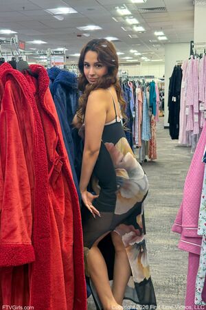 Paris The Mall Brat FTV Girls