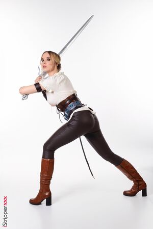 Polly Yangs Busty Wild Cunt IStripper