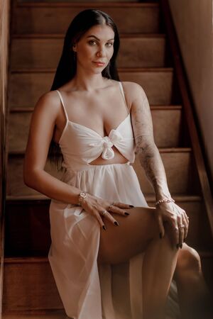 Roxy Mendez The Light Hayleys Secrets