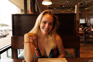 Athena Fleurs Breakfast Flasher Zishy