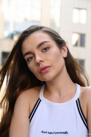 Rachel Veiss Personally Naked Zishy