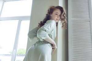 Alice Mido Blissful Morning Bath