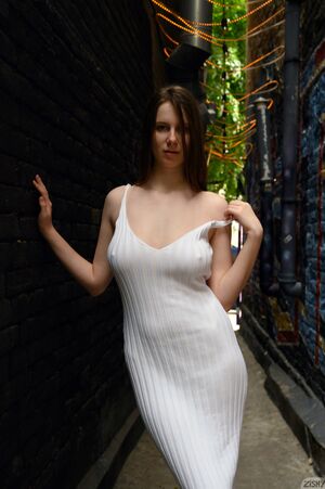 Jupiter Stassy Café Nyam Nyam Boobs Zishy